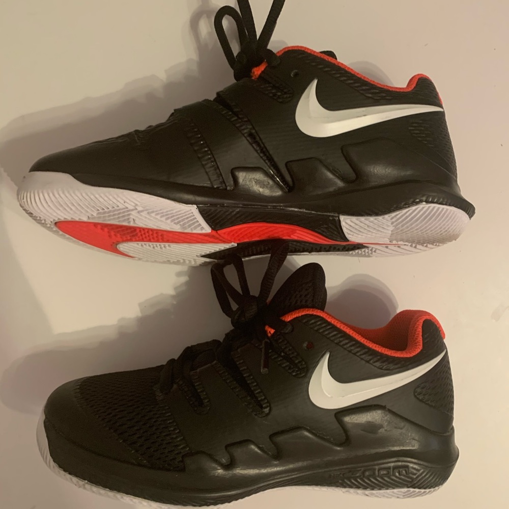 Nike Juniors` Vapor X Tennis Shoes White and Black